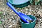 Meget solid hardplast sandspade / scoop. Blå thumbnail