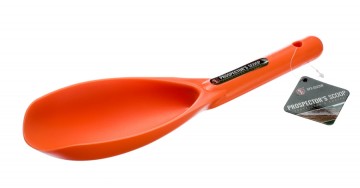 Meget solid hardplast sandspade / scoop. Orange