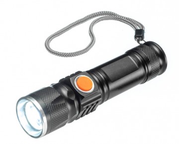 USB oppladbar LED lommelykt. 500 Lumen. Justerbar spredning. Lyser godt!